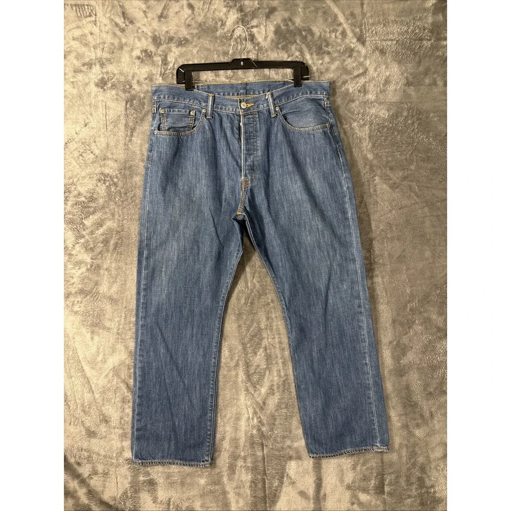 Levis 501 Original Fit Jeans Mens 38x30 Medium Wash Blue Straight Leg Button Fly